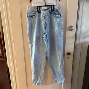 Abercrombie & Fitch Light Wash Jean